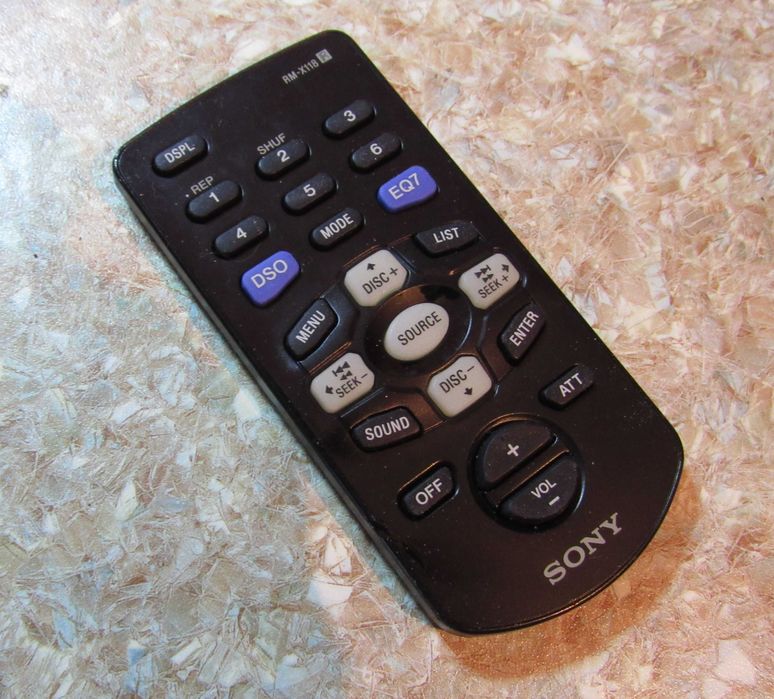Универсальный пульт  Sony RM-X118