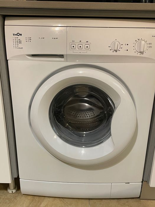 Máquina de Lavar Roupa Thor