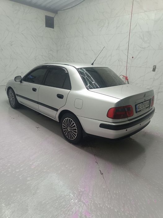 Продам авто mitsubisi carisma.Можливий обмін.