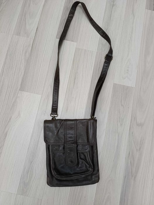 Сумка на плече шкіряна White Stuff