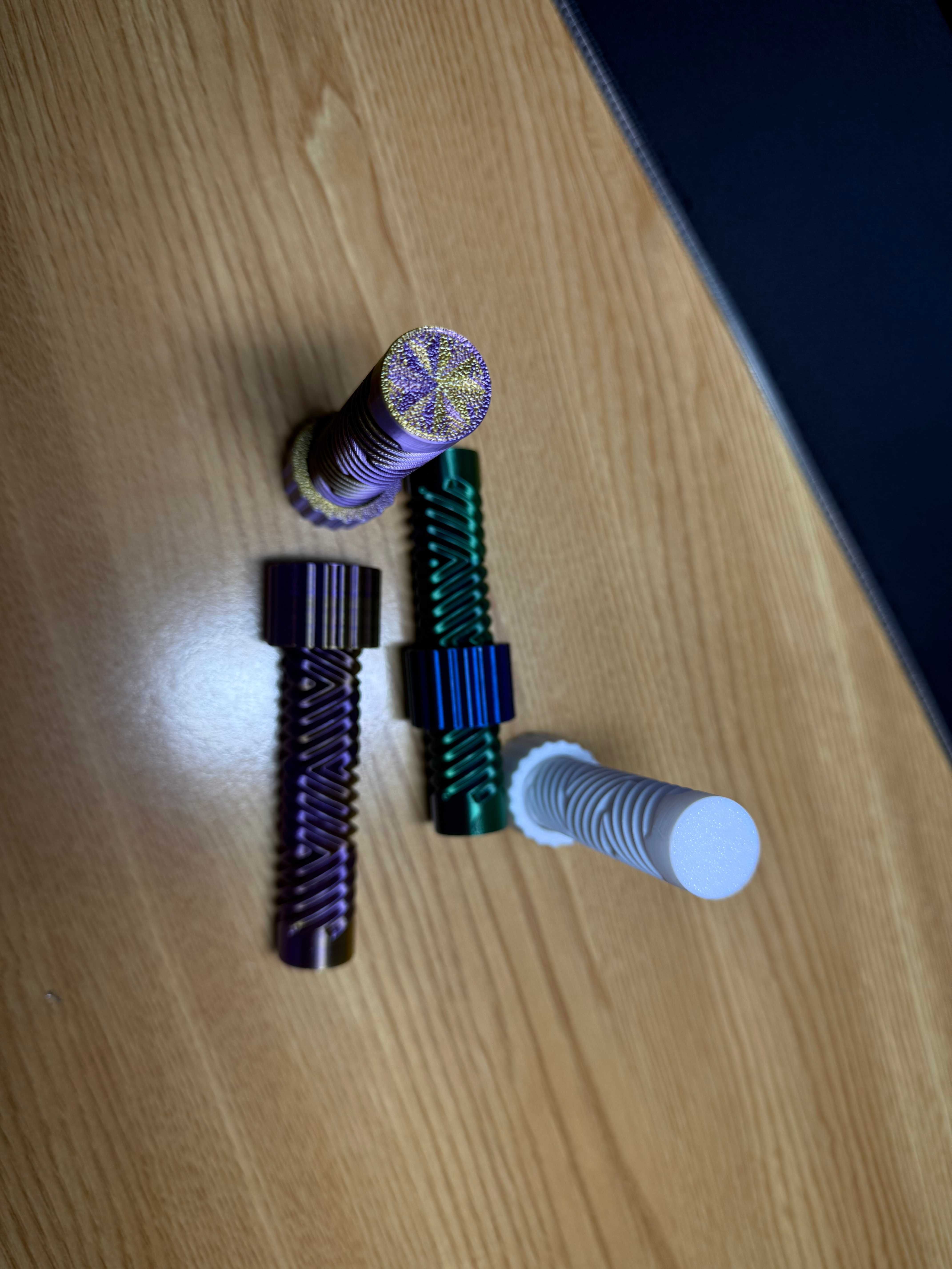 Fidget Helicoidal