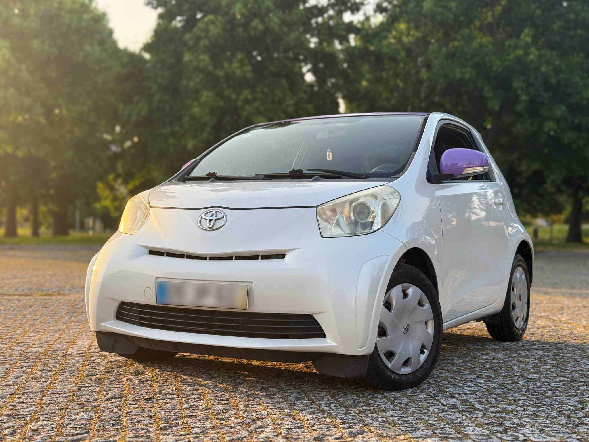 Toyota iQ 1.0 VVT-i (2010)