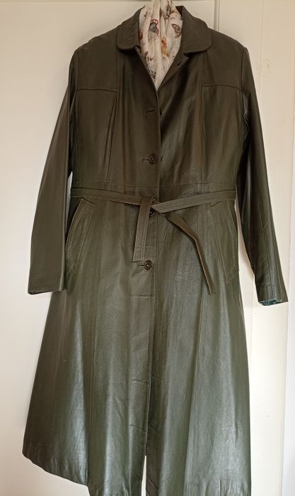 Płaszcz damski skórzany długi z paskiem