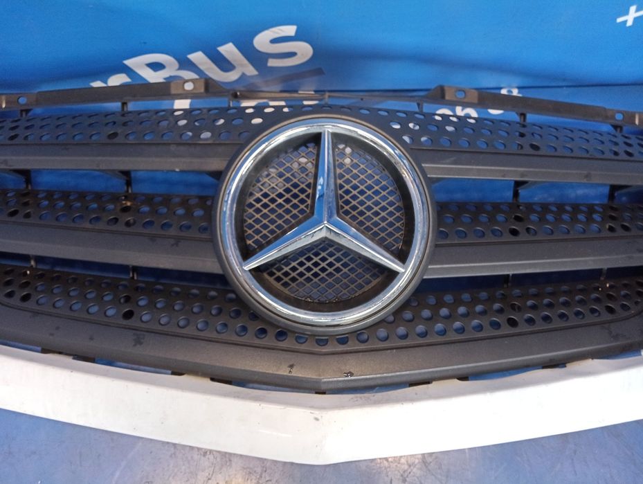 Решітка радіатора Sprinter W906 Спрінтер В906 Спринтер в 906