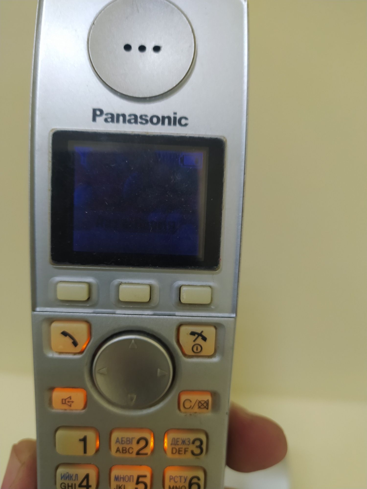 Радіотелефон Panasonic KX-TG8107UA