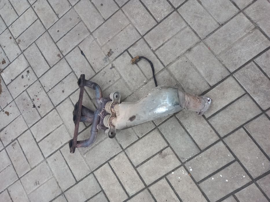 Колектор выпускной ваз 2110. 1.5 8 клап.