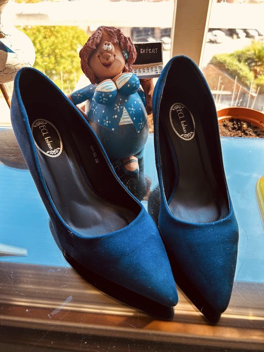 PF, veja as fotos e leia a descrição. Obrigada