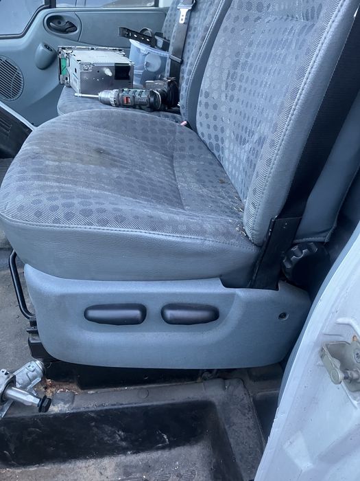 Fotel siedzenie kierowcy Ford Transit 00-14