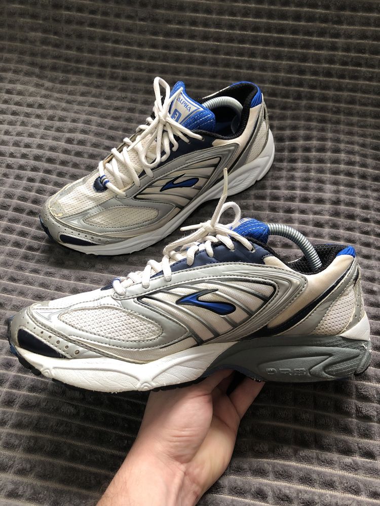 BROOKS ALPHA 3 (42.5) 27.5-28см мужские кроссовки белые Бруксы оригина