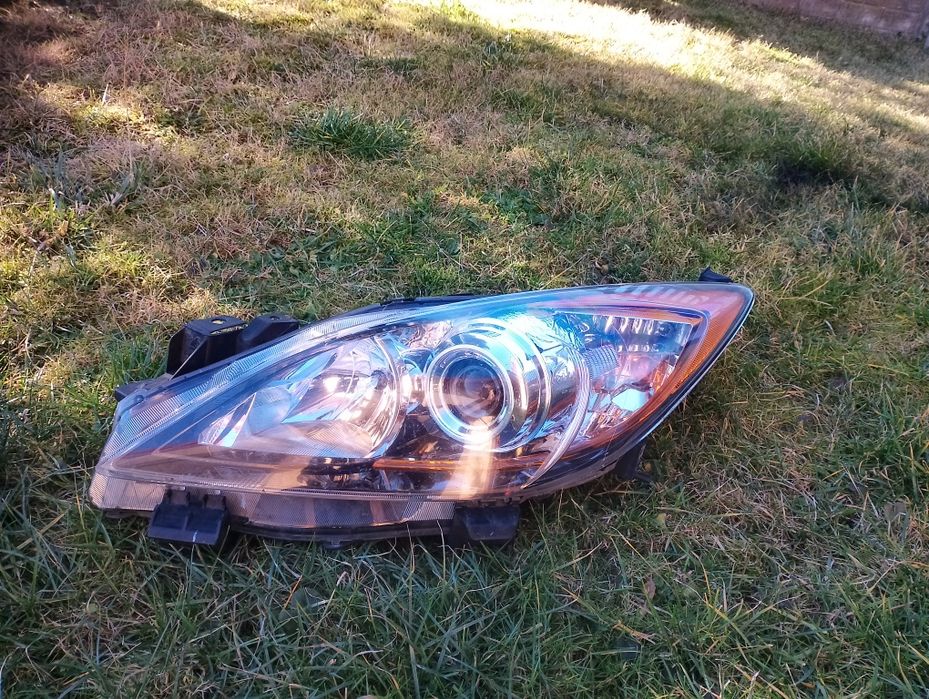Sprzedam lampy do Mazdy 3