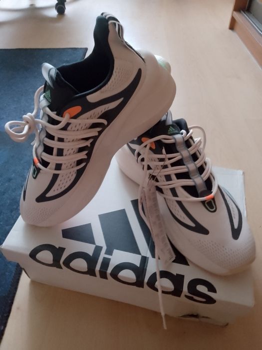 Nowe Buty Adidas AlphaBoost V1