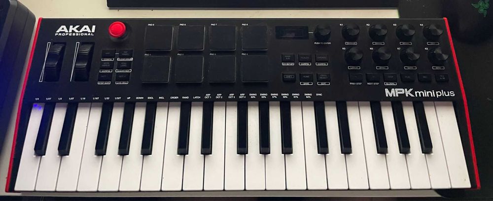 Akai MPK Mini Plus