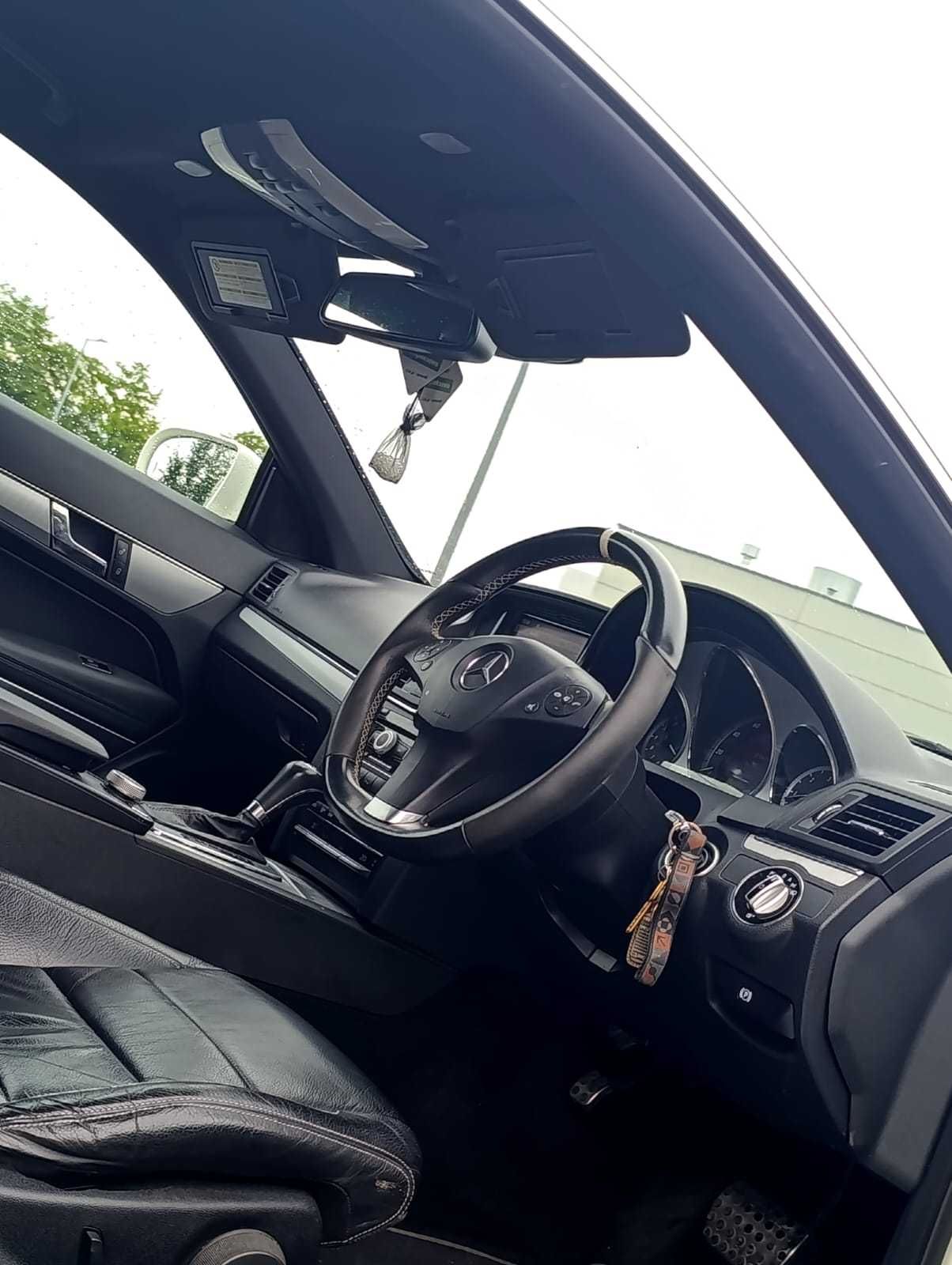 Anglik Mercedesa E w207 coupe AMG 350d 3.0 V6 231KM automat 2009r