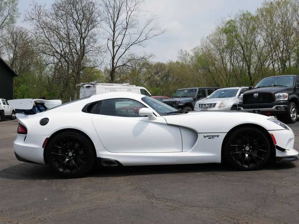 2017 Dodge Viper GTC