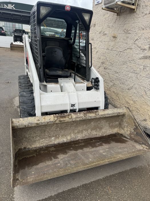 Mini Pá Carregadora Bobcat S130