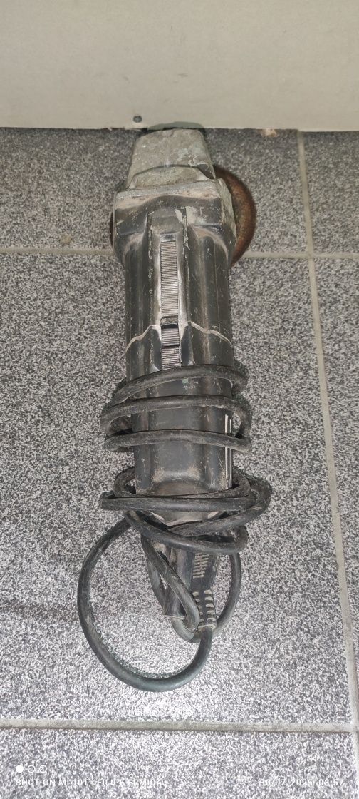 Suporte com rebarbadora