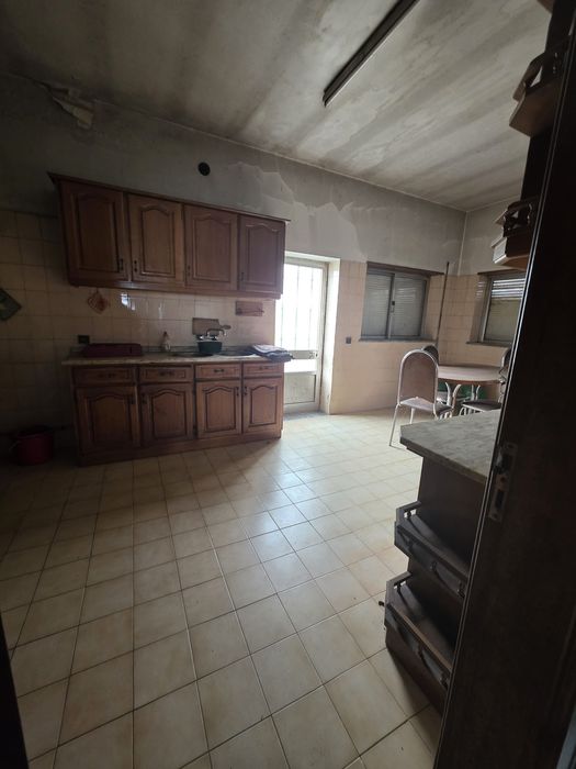 Moradia V3 com terreno e vista para a Serra do Açor – Senhor das Almas