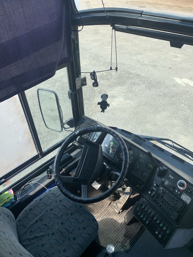Автобус Вольво в10в