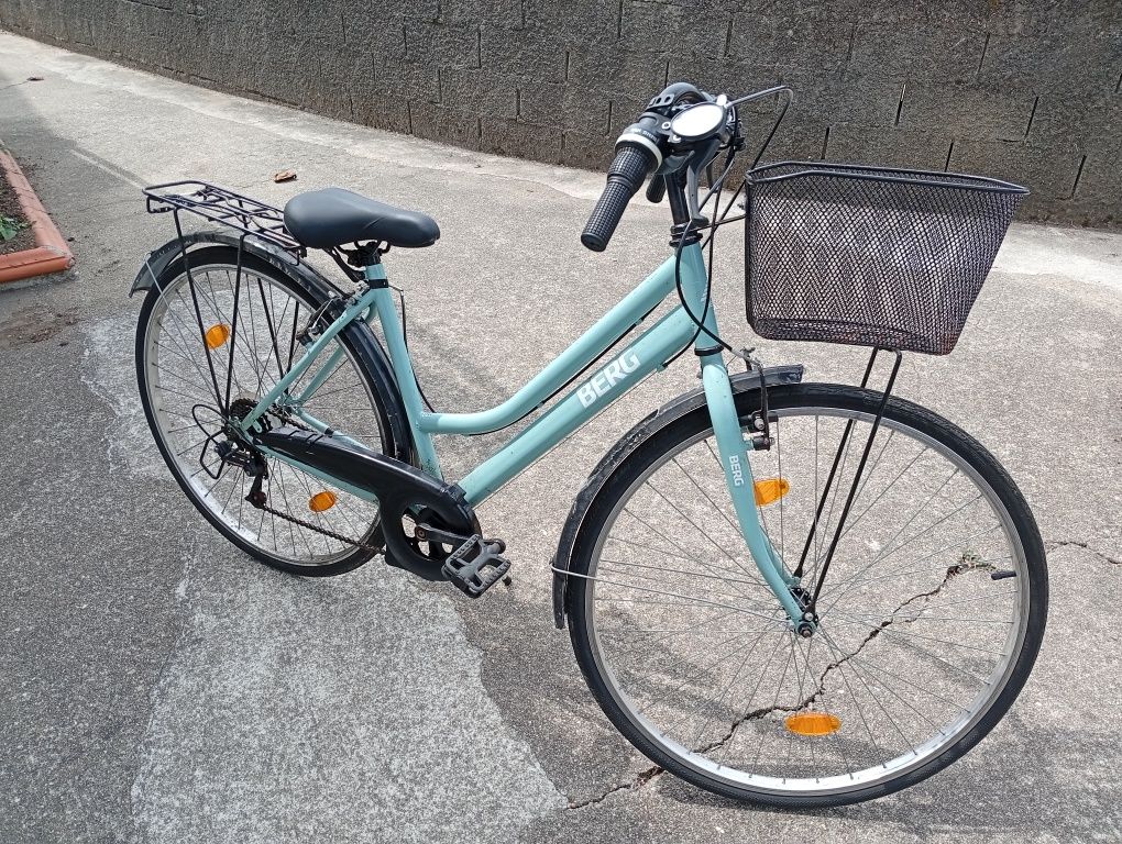 Vendo Bicicleta Berg semi nova