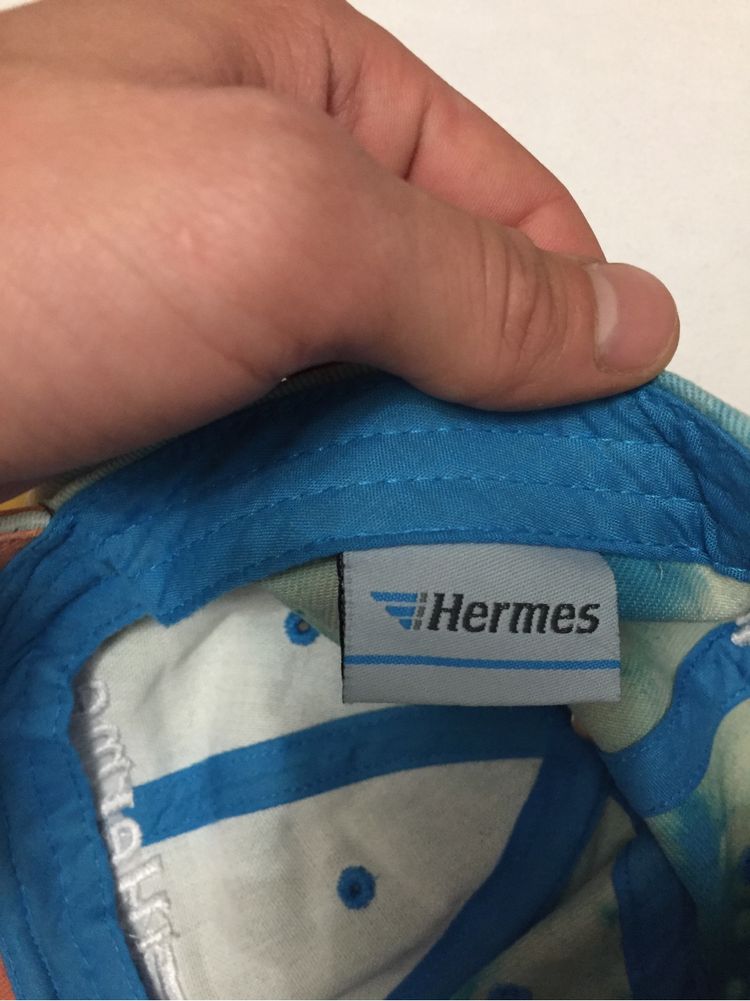 Бейсболка Hermes с тай-дай эффектом кепка