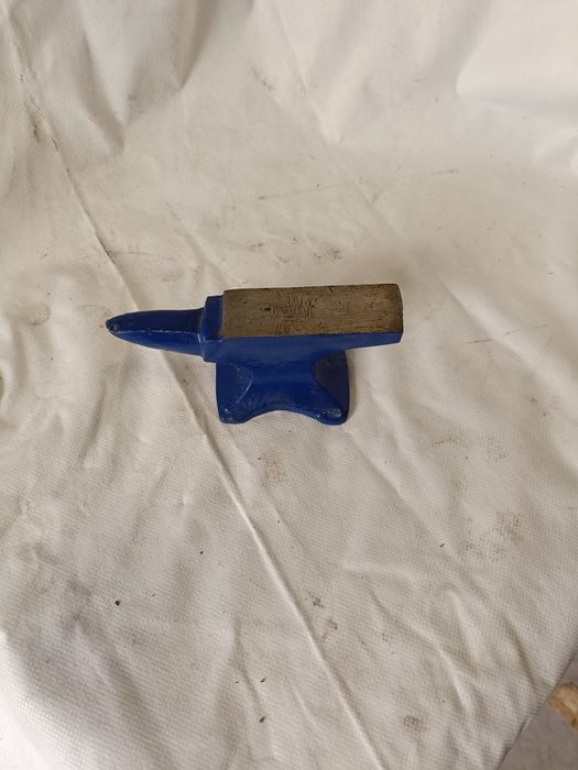 Bigorna antiga para venda