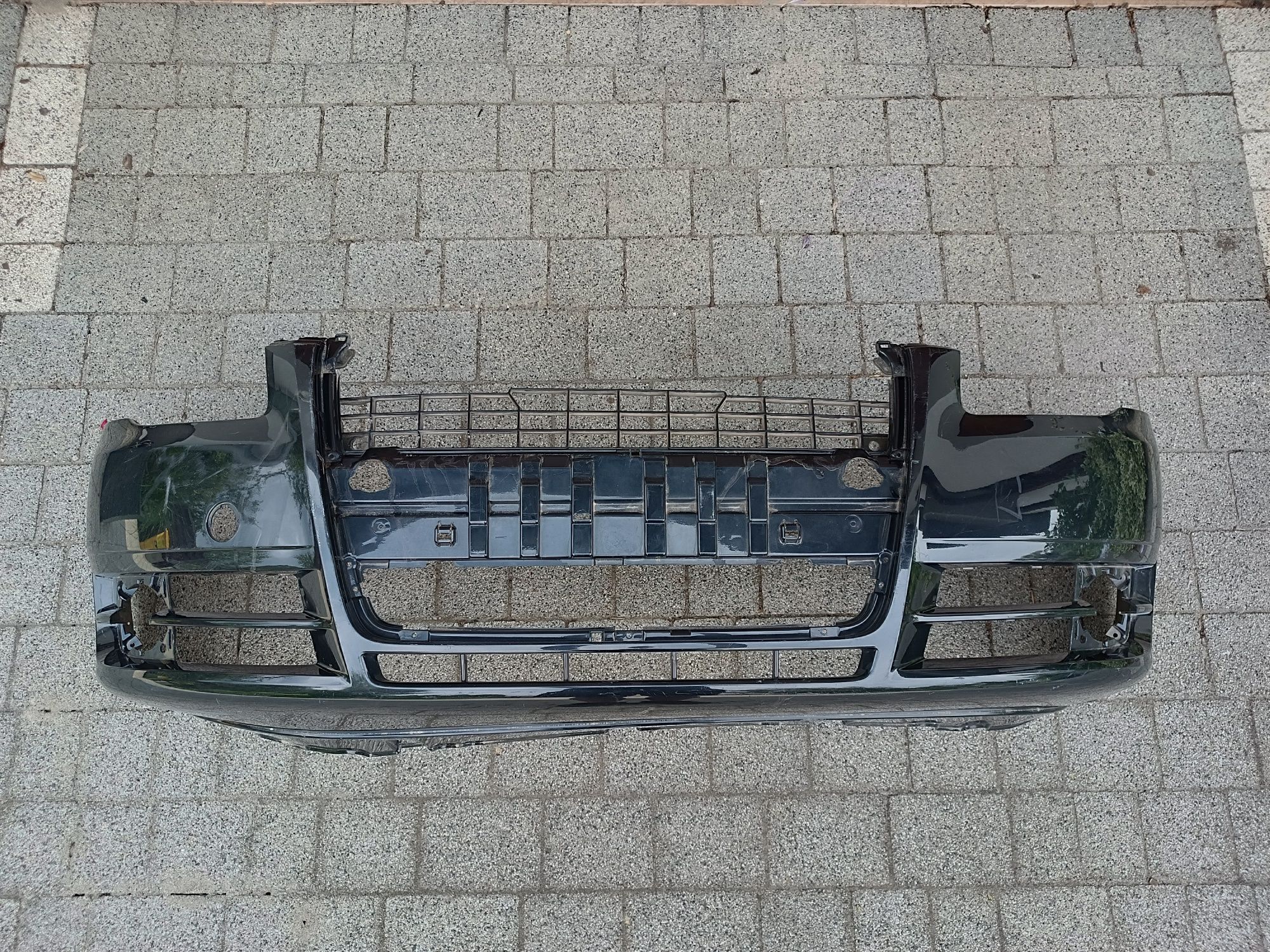 Audi A4 B7 05-08 - Zderzak przód przedni