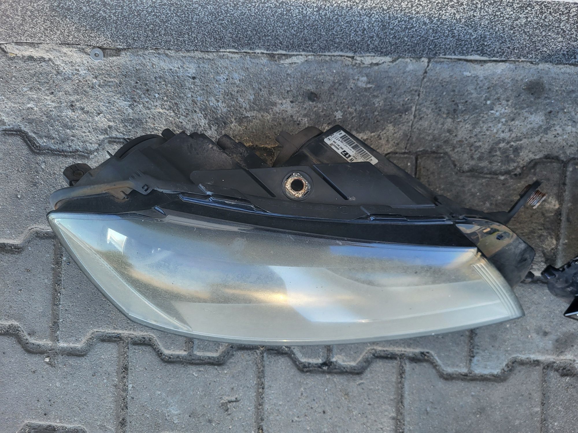 Passat b7 lampy przod uk valeo