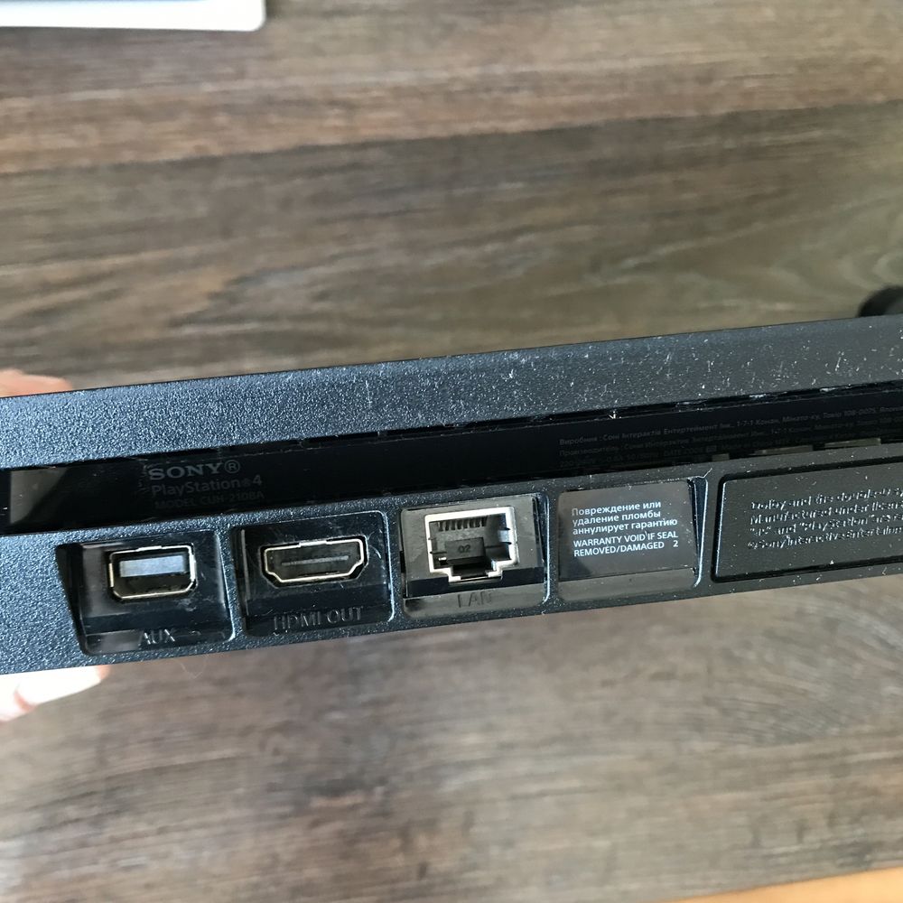 Playstation 4 Slim 2108A PS4 ігрова консоль приставка