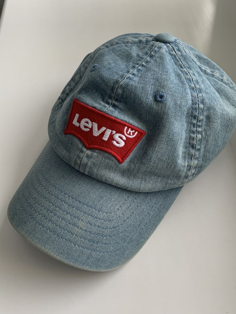 Кепка Levi’s джинсова. Оригінал.