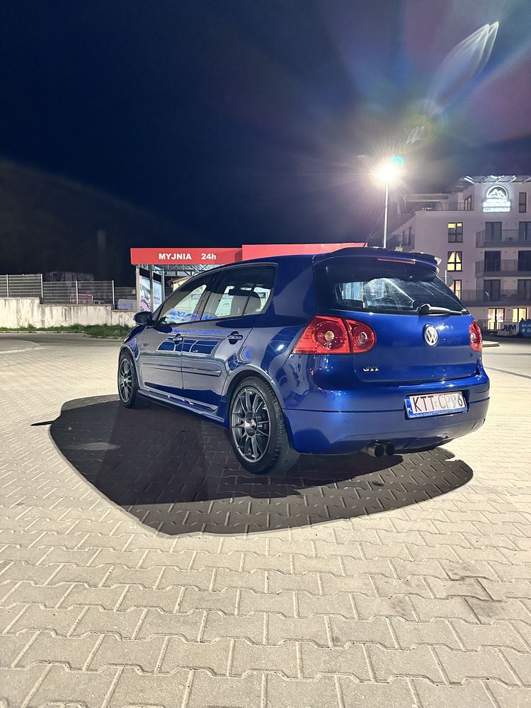 Volkswagen Golf V GTI 2.0