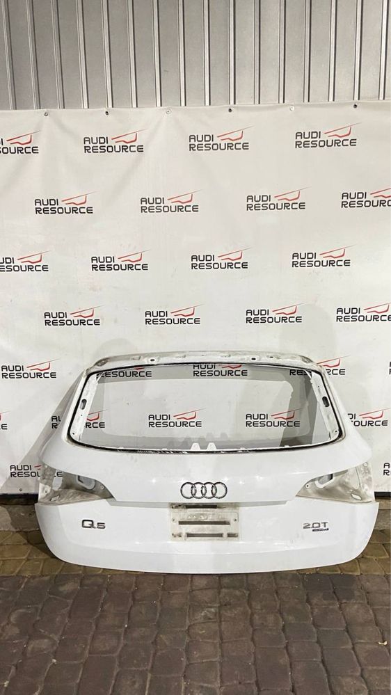 Кришка багажника ляда Audi Q5 8R0 09-16 рік біла Крышка