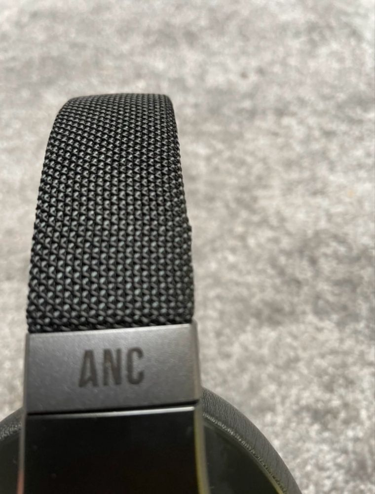 Słuchawki JBL 660 live anc