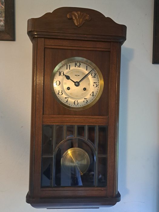 Gabinetowy zegar wiszący Kienzle