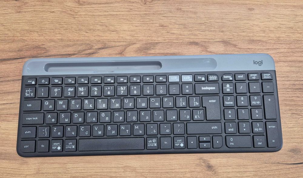 Бездротова клавіатура Logitech K580 Slim