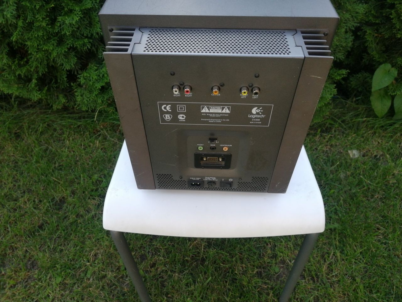 Subwoofer aktywny logitech