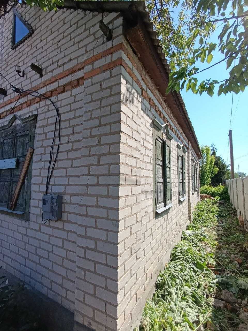 Продам дом в Змиеве(центр)