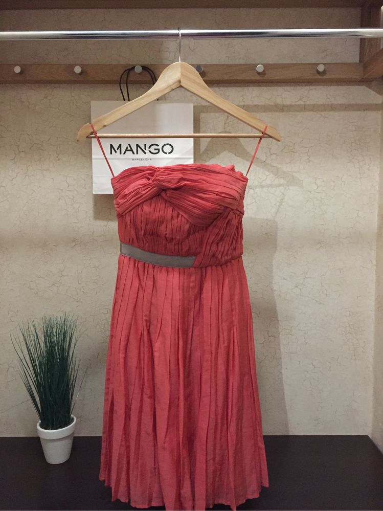 Платье Mango
