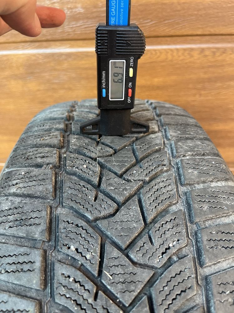 Ризіна б/у в хорошому стані 215/60/16 DUNLOP