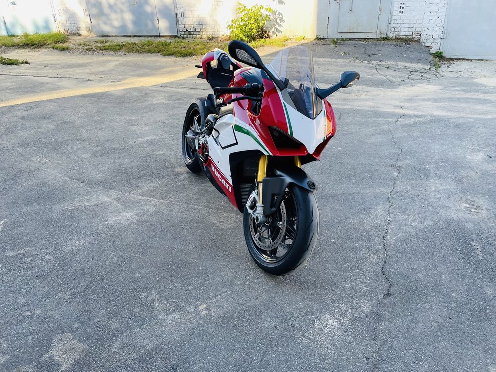 ducati panigale v4 Speciale carbon evo pro