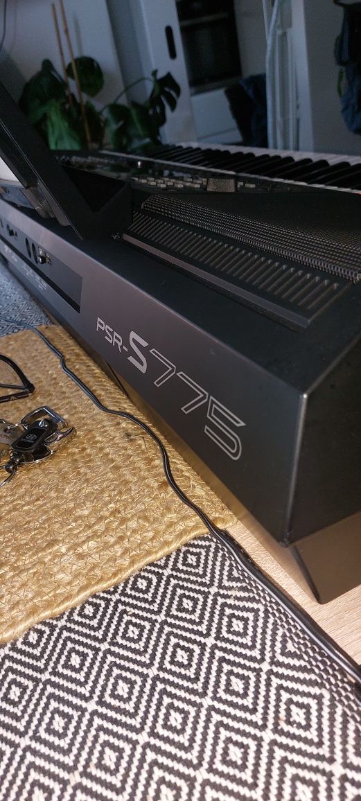 Yamaha psr 775 stan bdb