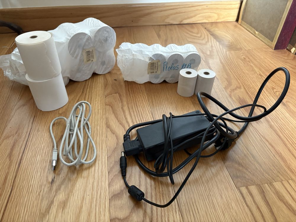 Vendo impressora térmica Zebra GK420d (com rolos)