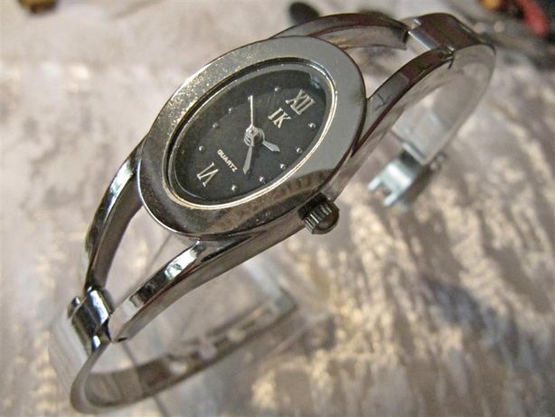 Часы браслет IK в коллекцию 2005 года выпуска, новые