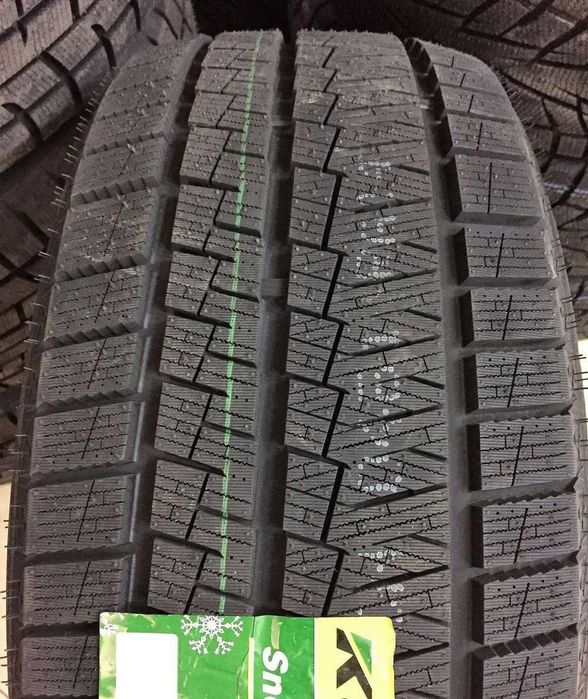 225/60 R18 Kapsen AW33, комплект зимових автошин