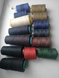 Швейні нитки різного кольору