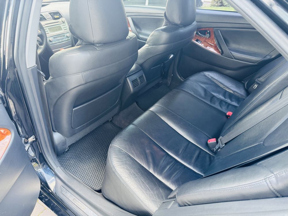 Продам Toyota Camry 2008 рік 3.5 газ/бензин в ідеальному стані!
