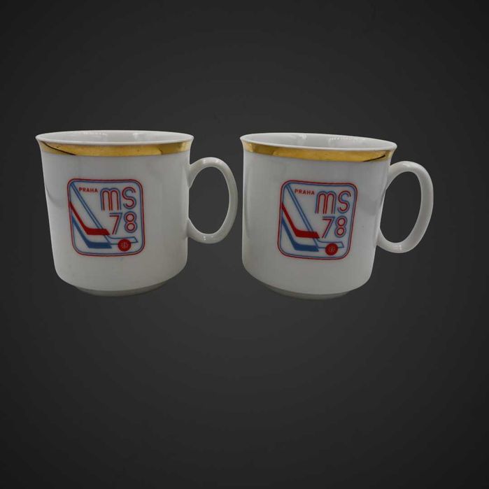 Porcelanowe filiżanki z emblematem MS 1978 Praha  b5/102561