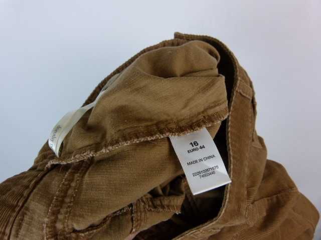 Dorothy Perkins sztruksowa spódnica przed kolano sztruks 16 / 44