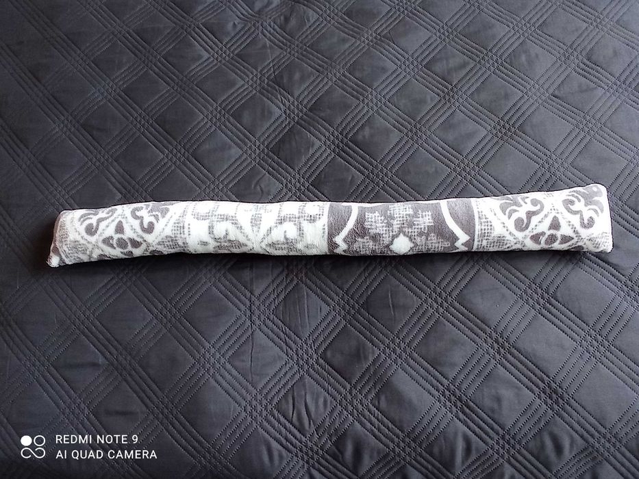 Ochraniacz do łóżeczka w formie mięciutkiego wałka