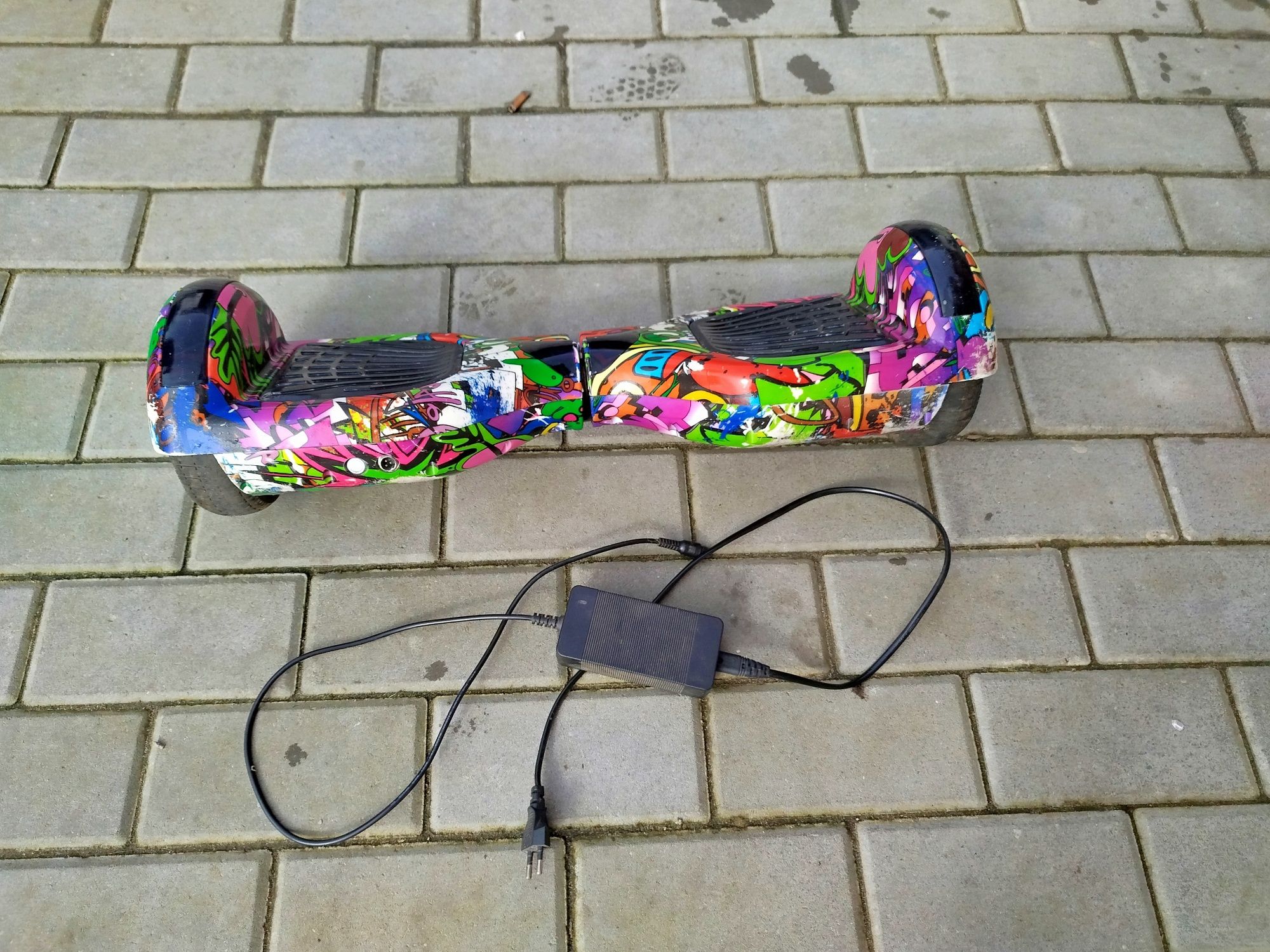 Sprzedam elektryczna deskorolkę Hoverboard  z ładowarką