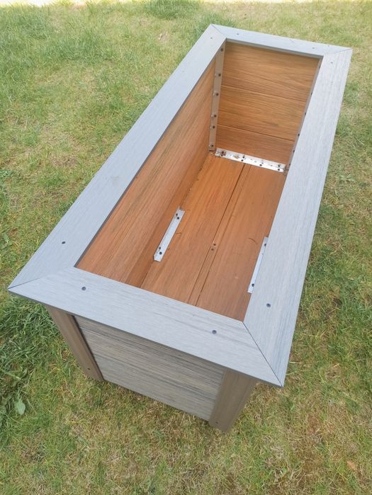 Donica ogrodowa / tarasowa z deski kompozytowej duża